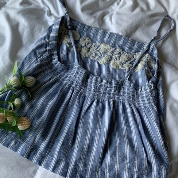 Hollister crop top - Picture 4 of 4